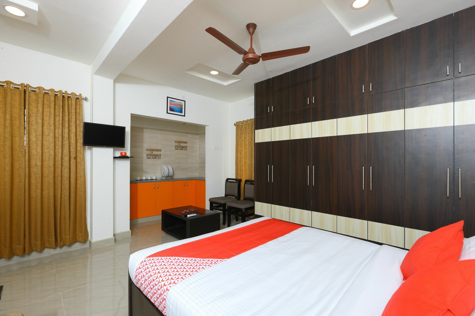 Oyo 10701 Moukthi Apartment Tirupati Exterior foto